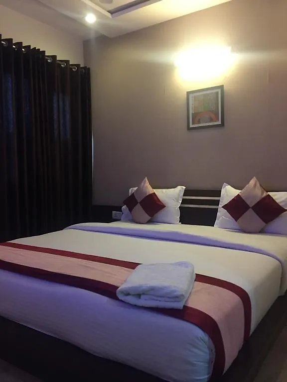 Oyo 4210 Hotel Sunway Inn Agra  India