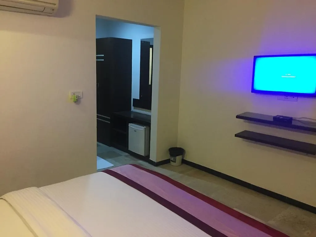 Oyo 4210 Hotel Sunway Inn Agra   Agra (Uttar Pradesh)