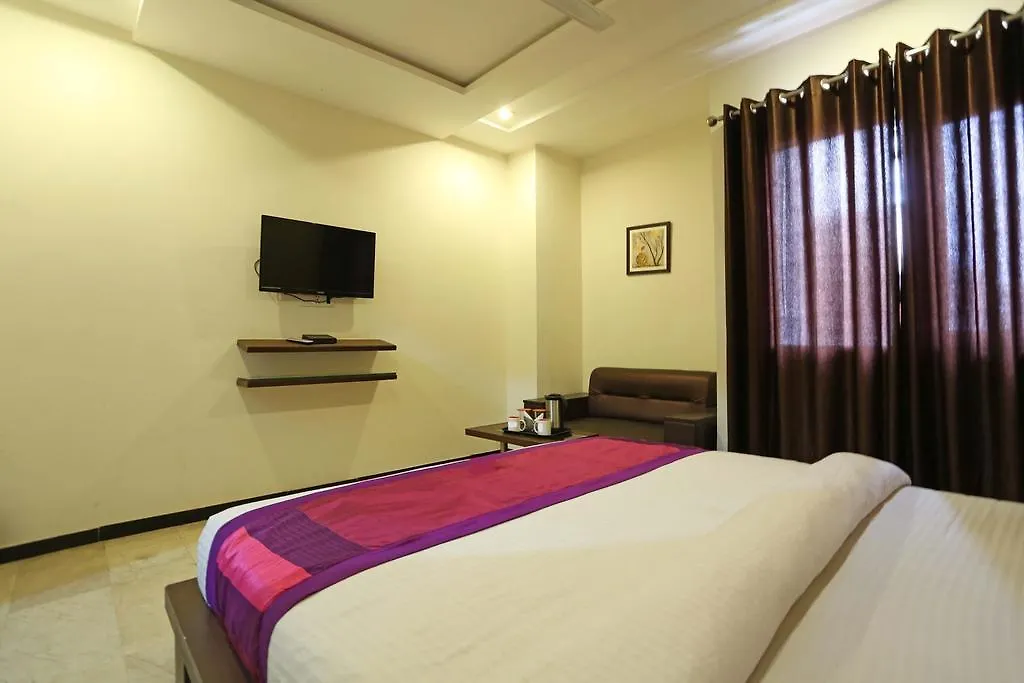 Oyo 4210 Hotel Sunway Inn Agra  India