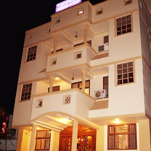 Hotel Sheela, 100m From Taj Mahal