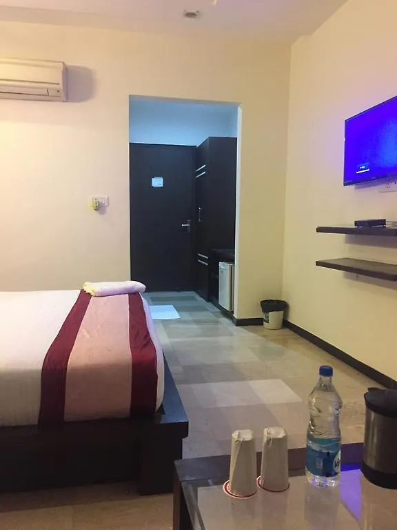Oyo 4210 Hotel Sunway Inn Agra   Agra (Uttar Pradesh)